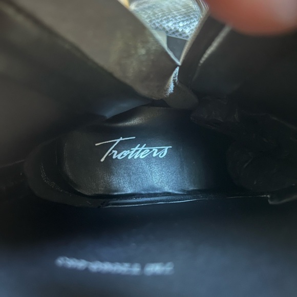 Trotters “Kippie” Leather/ Snakeskin Patterned Bootie Women’s Size 7 MSRP 140 - Picture 7 of 8